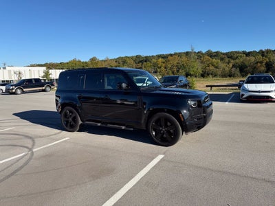 2025 Land Rover Defender 110 X-Dynamic SE
