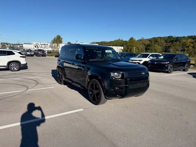 2025 Land Rover Defender 110 X-Dynamic SE