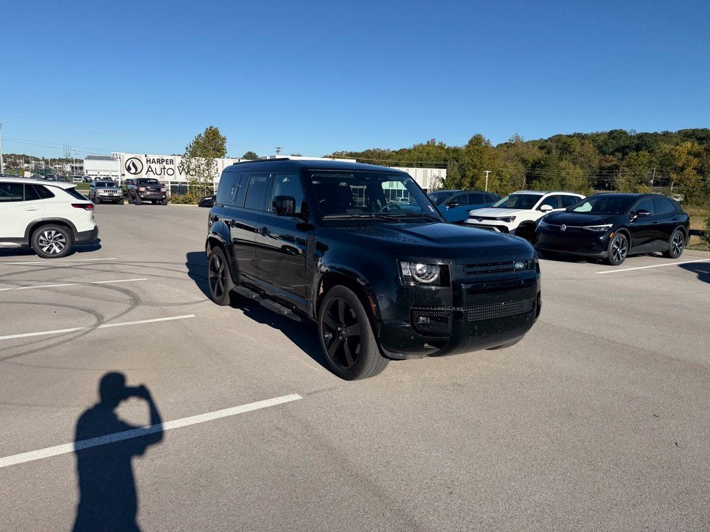 2025 Land Rover Defender 110 X-Dynamic SE
