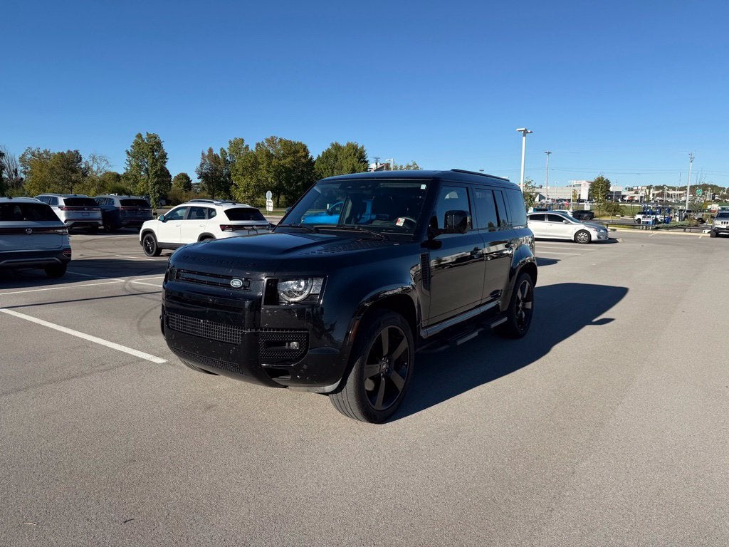 2025 Land Rover Defender 110 X-Dynamic SE