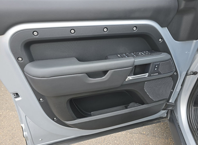 2023 Land Rover Defender 110 X-Dynamic SE