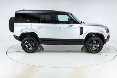 2023 Land Rover Defender 110 X-Dynamic SE