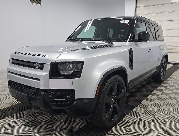 2023 Land Rover Defender 110 X-Dynamic SE