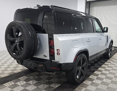 2023 Land Rover Defender 110 X-Dynamic SE