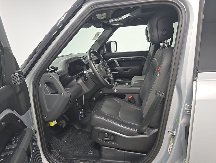 2023 Land Rover Defender 110 X-Dynamic SE