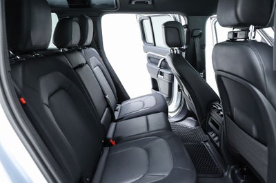 2023 Land Rover Defender 110 X-Dynamic SE