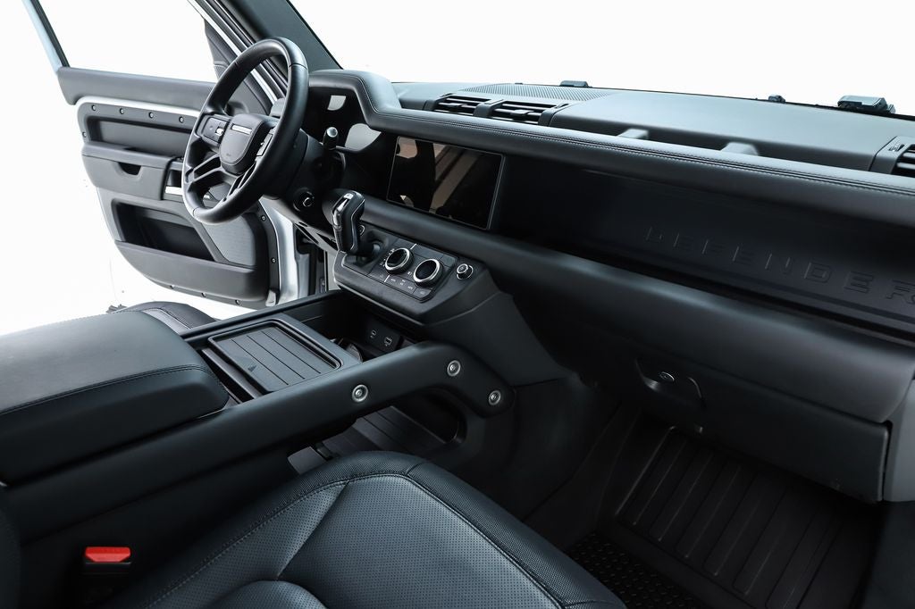 2023 Land Rover Defender 110 X-Dynamic SE