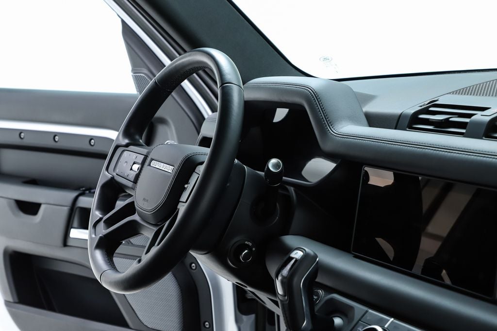 2023 Land Rover Defender 110 X-Dynamic SE