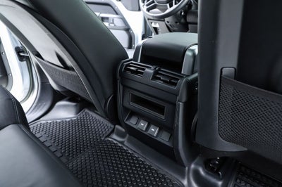 2023 Land Rover Defender 110 X-Dynamic SE