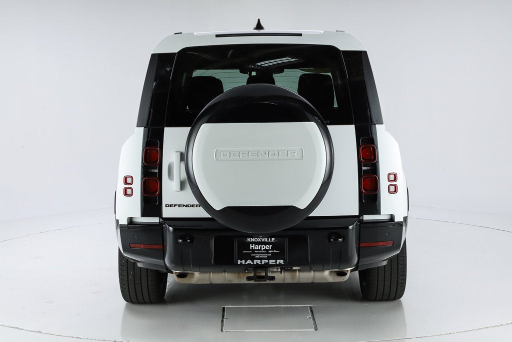 2024 Land Rover Defender 130 X-Dynamic SE
