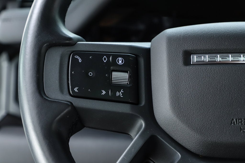 2024 Land Rover Defender 130 X-Dynamic SE