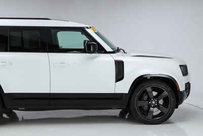 2024 Land Rover Defender 130 X-Dynamic SE