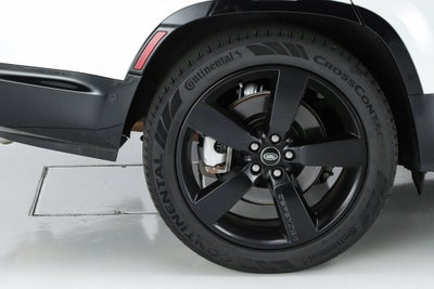 2024 Land Rover Defender 130 X-Dynamic SE