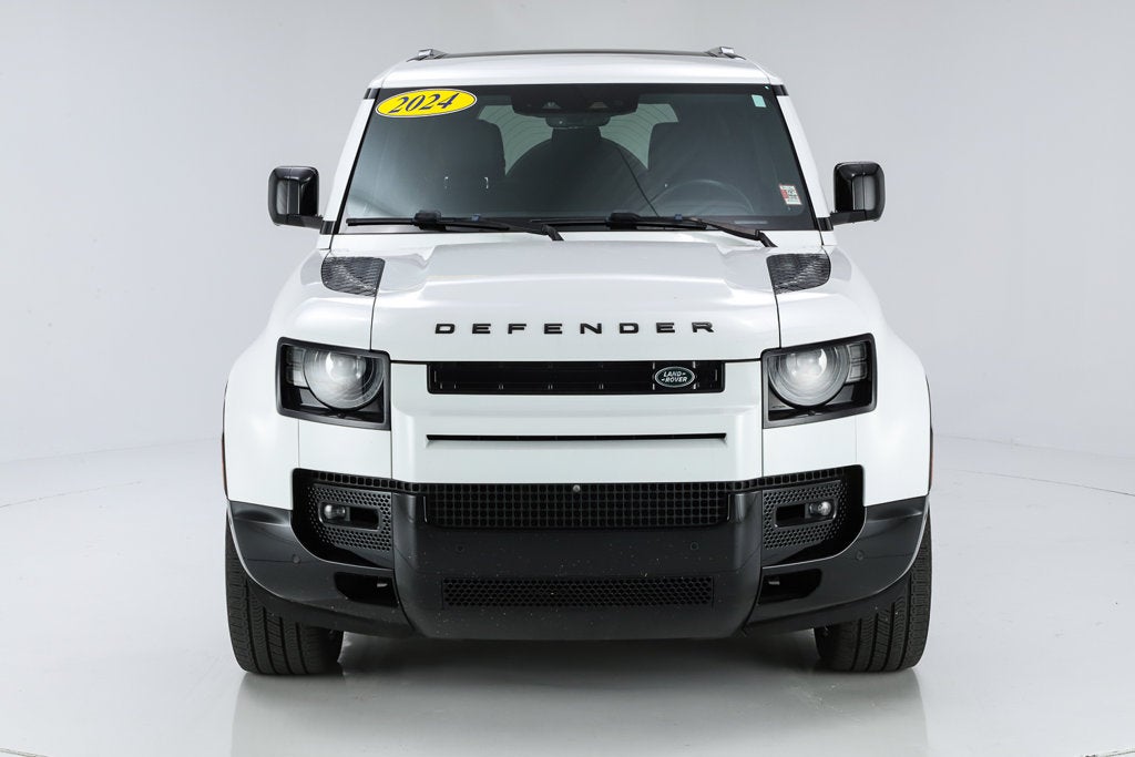 2024 Land Rover Defender 130 X-Dynamic SE
