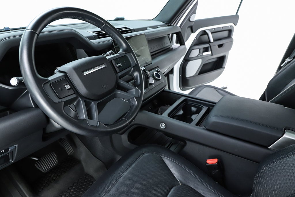 2024 Land Rover Defender 130 X-Dynamic SE