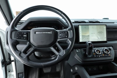 2024 Land Rover Defender 130 X-Dynamic SE