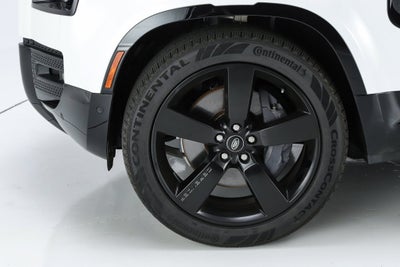 2024 Land Rover Defender 130 X-Dynamic SE