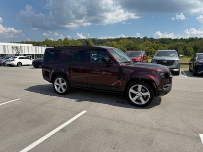 2025 Land Rover Defender 130 X-Dynamic SE