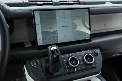 2025 Land Rover Defender 130 X-Dynamic SE
