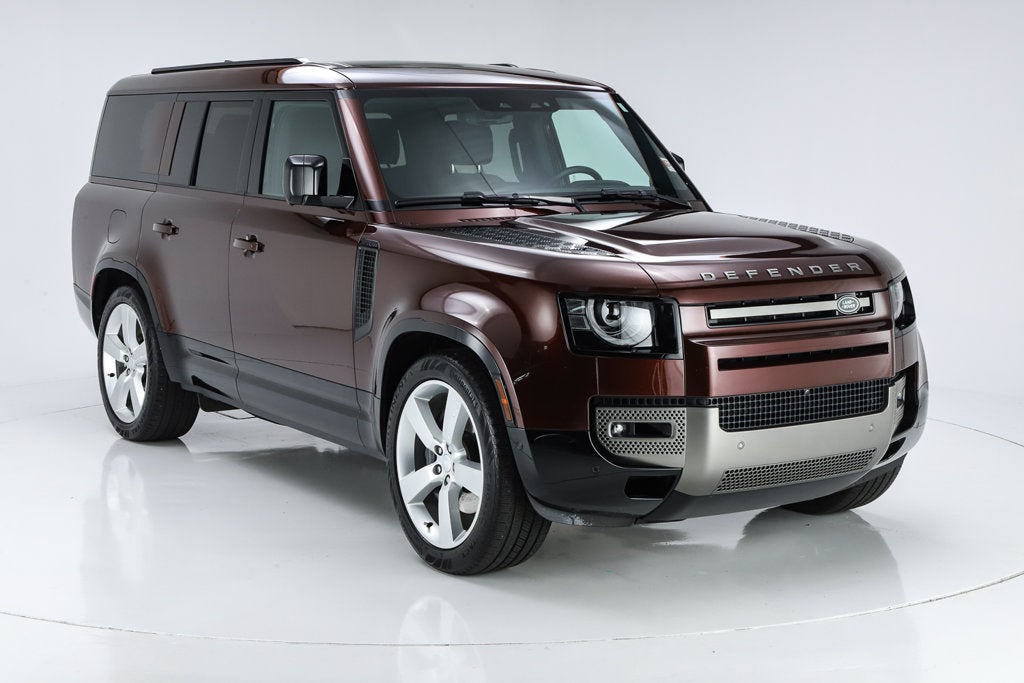 2025 Land Rover Defender 130 X-Dynamic SE