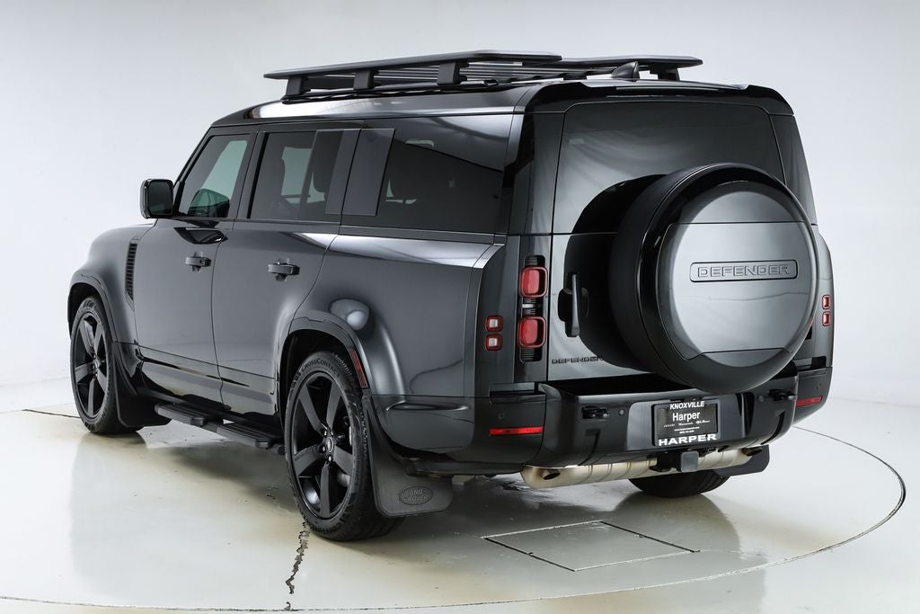 2025 Land Rover Defender 130 X-Dynamic SE