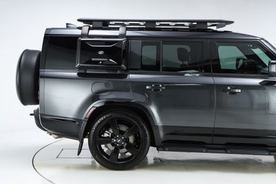 2025 Land Rover Defender 130 X-Dynamic SE