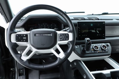 2025 Land Rover Defender 130 X-Dynamic SE