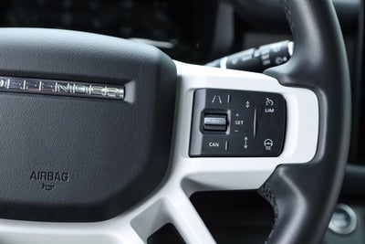 2025 Land Rover Defender 130 X-Dynamic SE