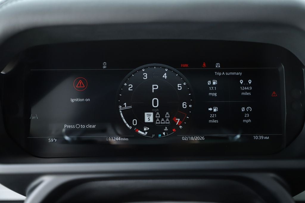 2025 Land Rover Defender 130 X-Dynamic SE