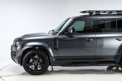 2025 Land Rover Defender 130 X-Dynamic SE