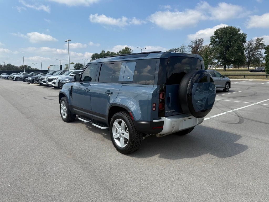 2023 Land Rover Defender 110 SE