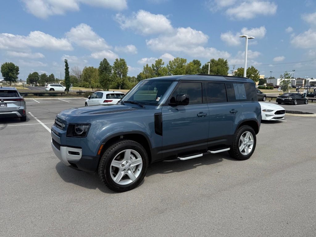 2023 Land Rover Defender 110 SE