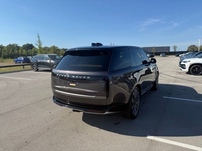 2025 Land Rover Range Rover SE