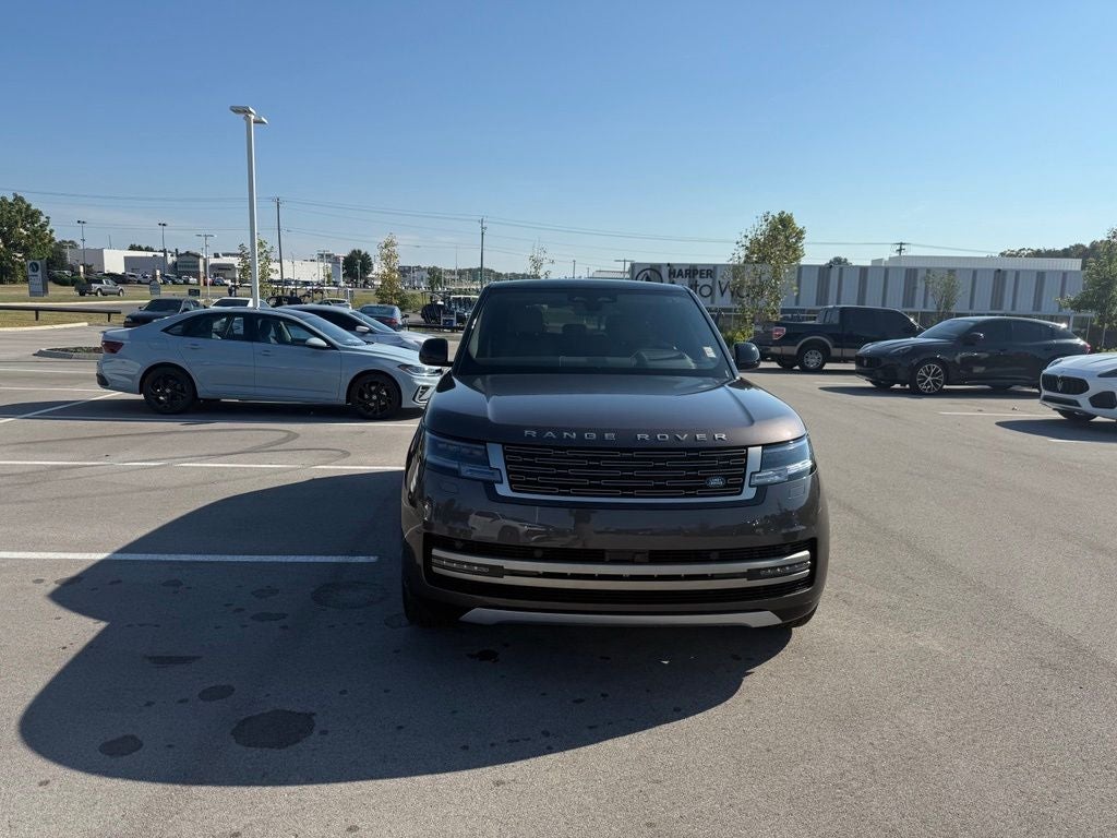 2025 Land Rover Range Rover SE