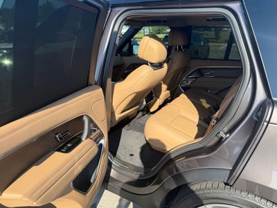 2025 Land Rover Range Rover SE