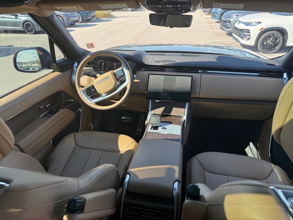 2025 Land Rover Range Rover SE