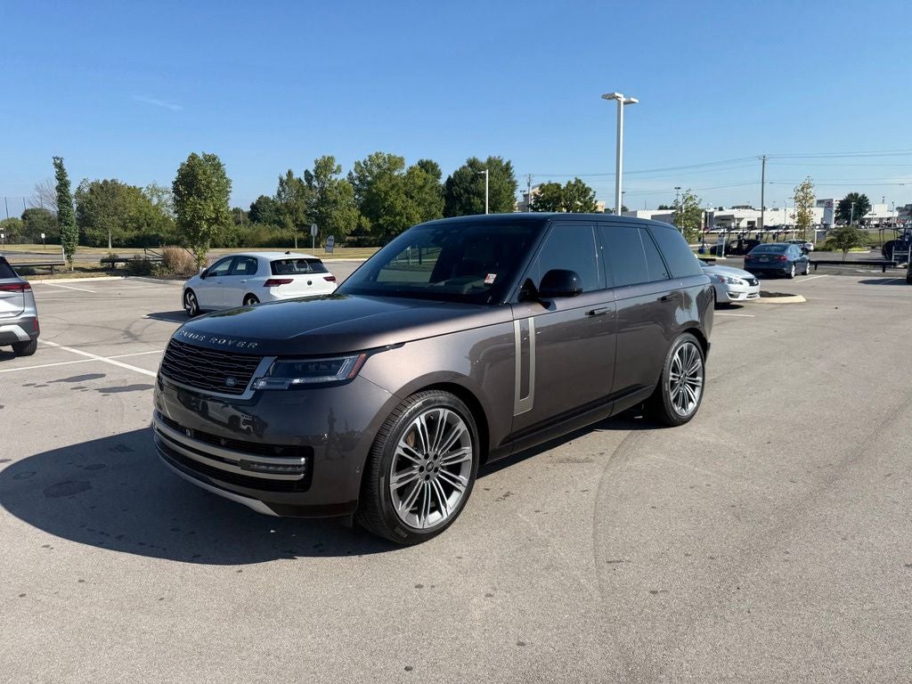 2025 Land Rover Range Rover SE