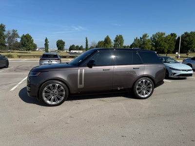 2025 Land Rover Range Rover SE