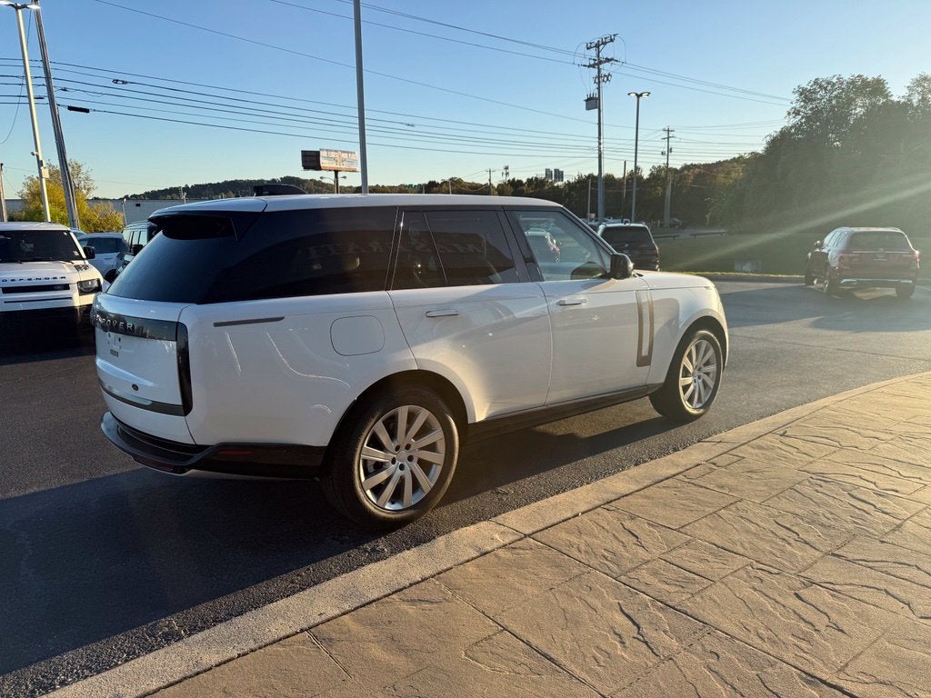 2024 Land Rover Range Rover SE
