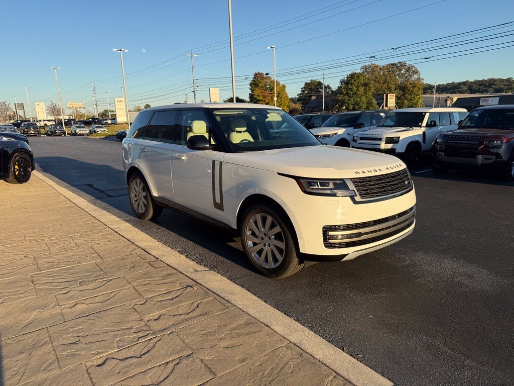 2024 Land Rover Range Rover SE