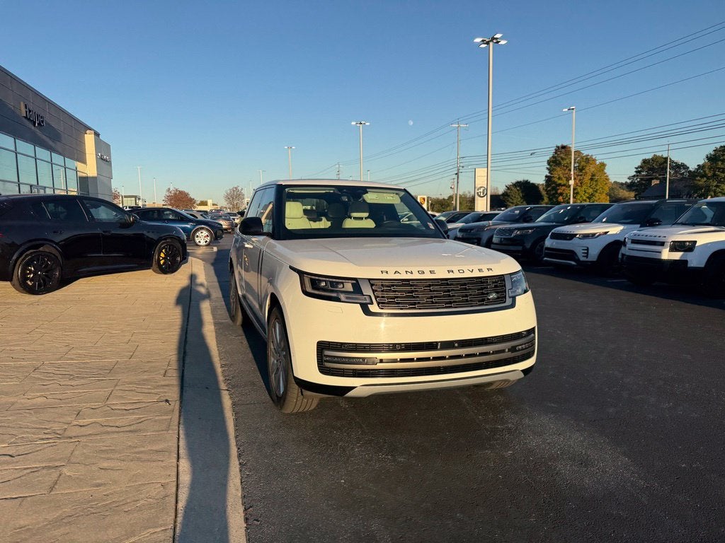 2024 Land Rover Range Rover SE