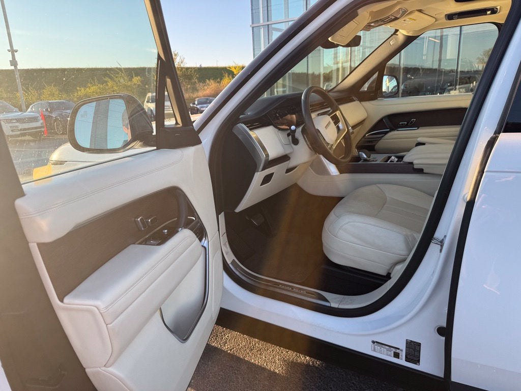 2024 Land Rover Range Rover SE