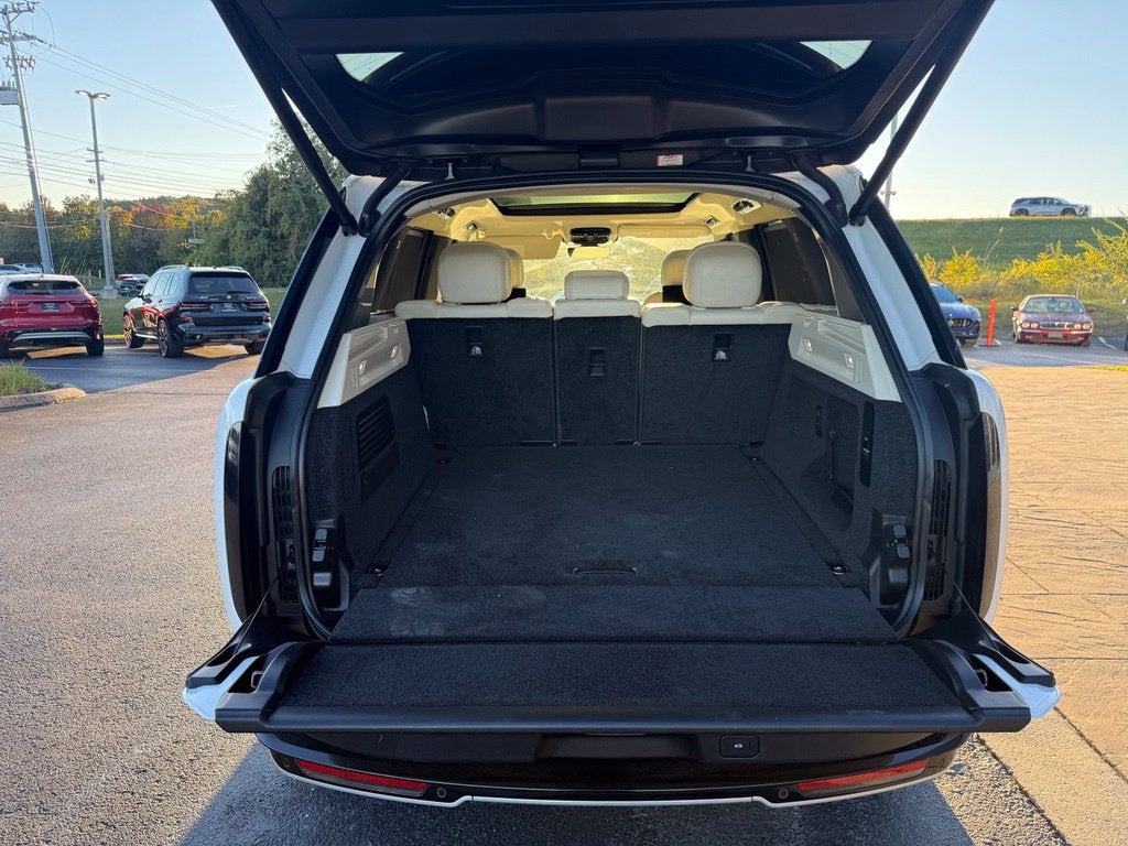 2024 Land Rover Range Rover SE