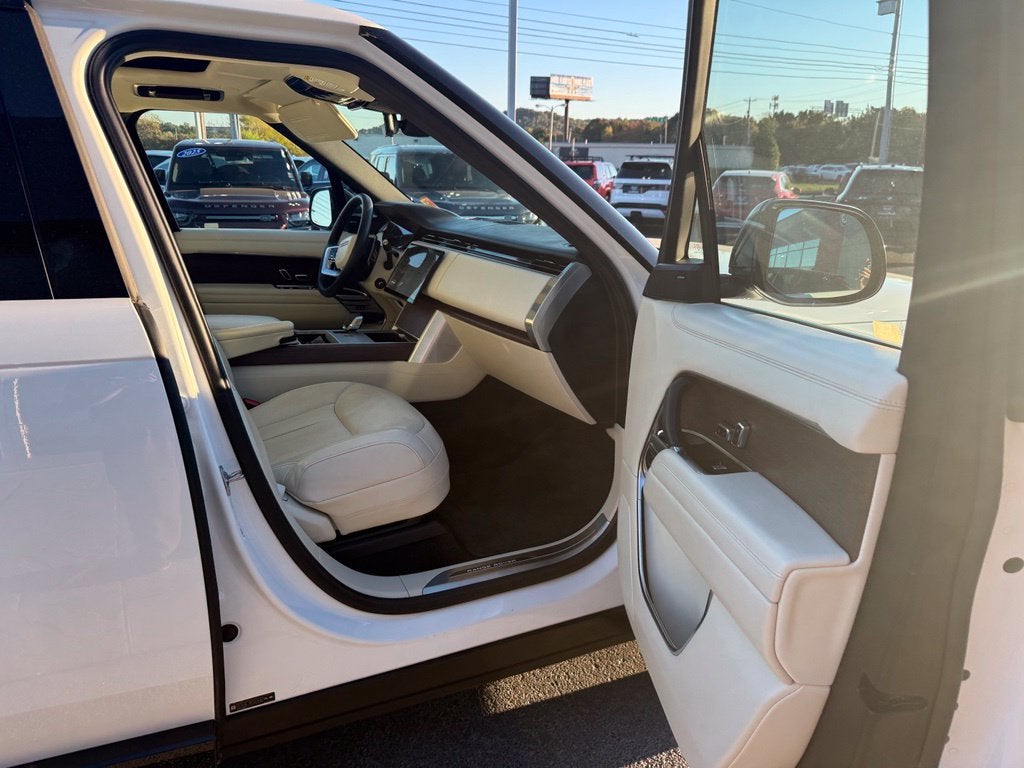 2024 Land Rover Range Rover SE