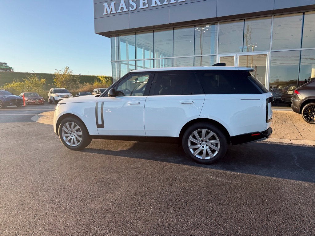 2024 Land Rover Range Rover SE