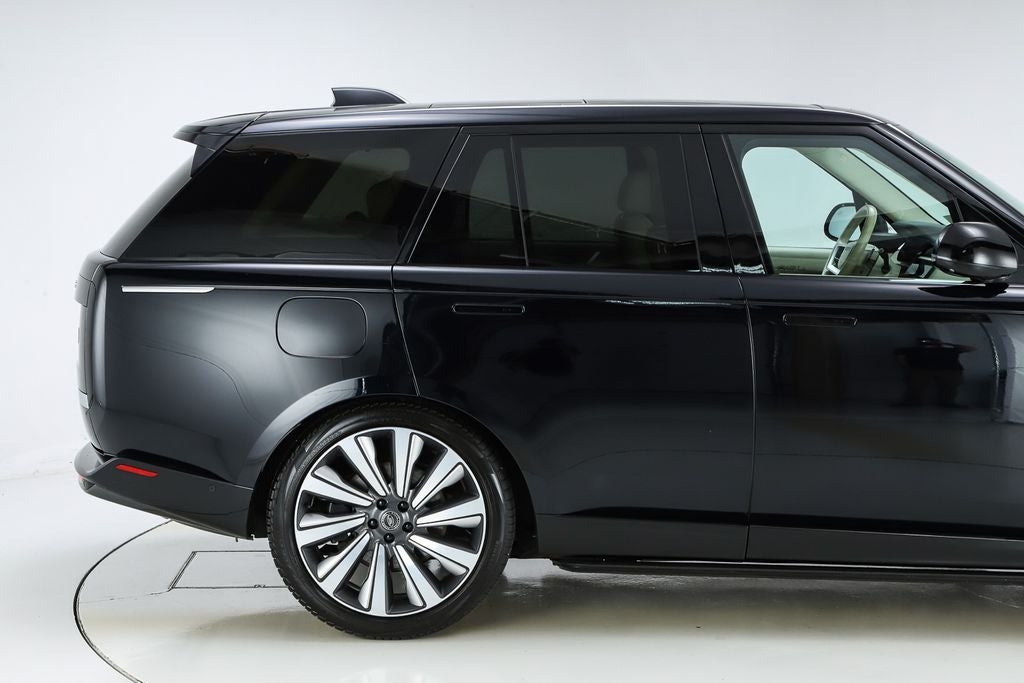 2024 Land Rover Range Rover SV