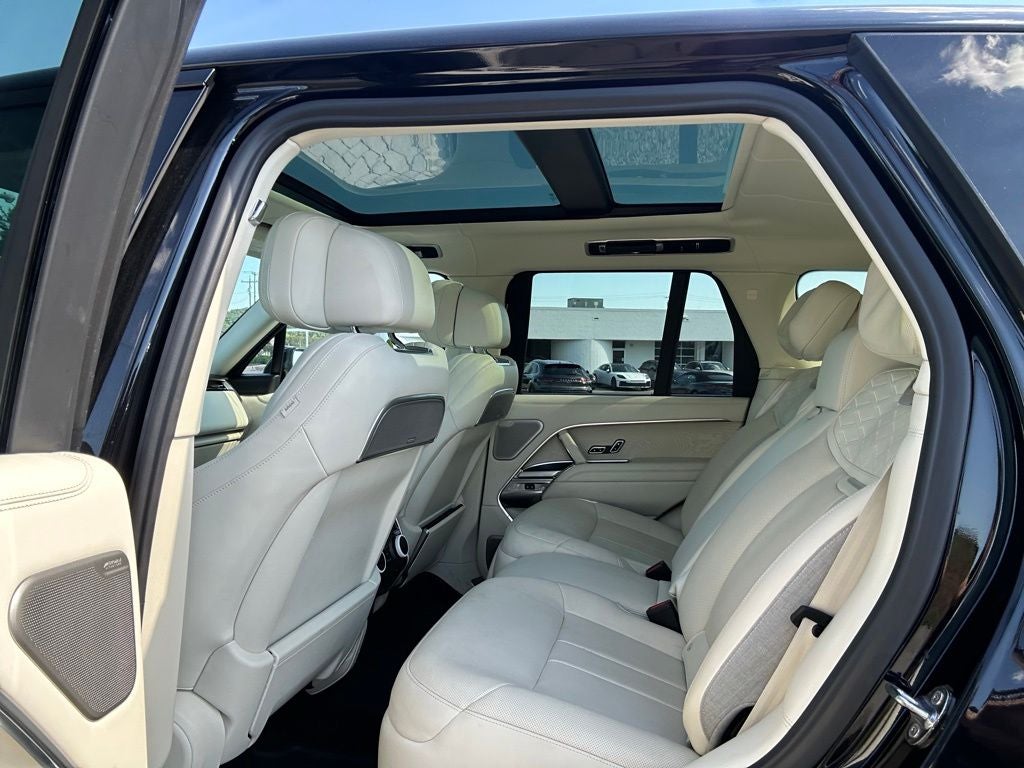2024 Land Rover Range Rover SV