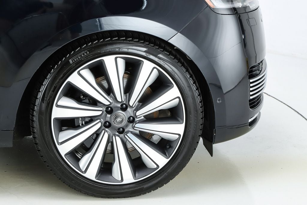 2024 Land Rover Range Rover SV