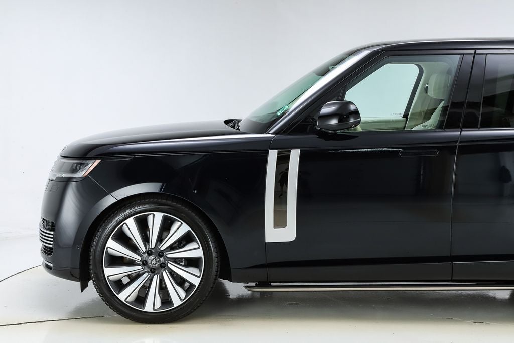 2024 Land Rover Range Rover SV