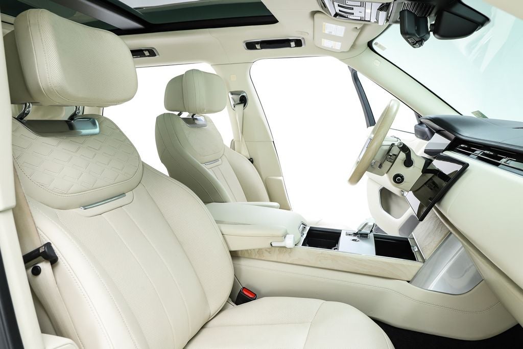 2024 Land Rover Range Rover SV